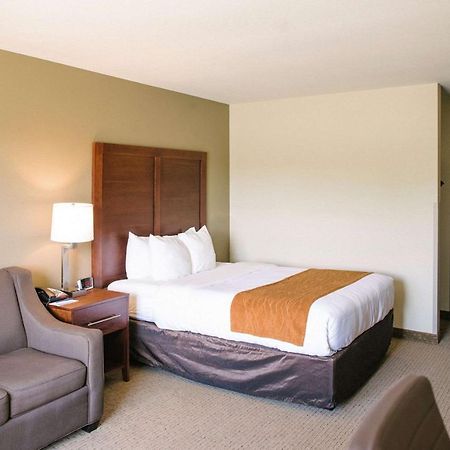 Comfort Inn & Suites Кастер Экстерьер фото