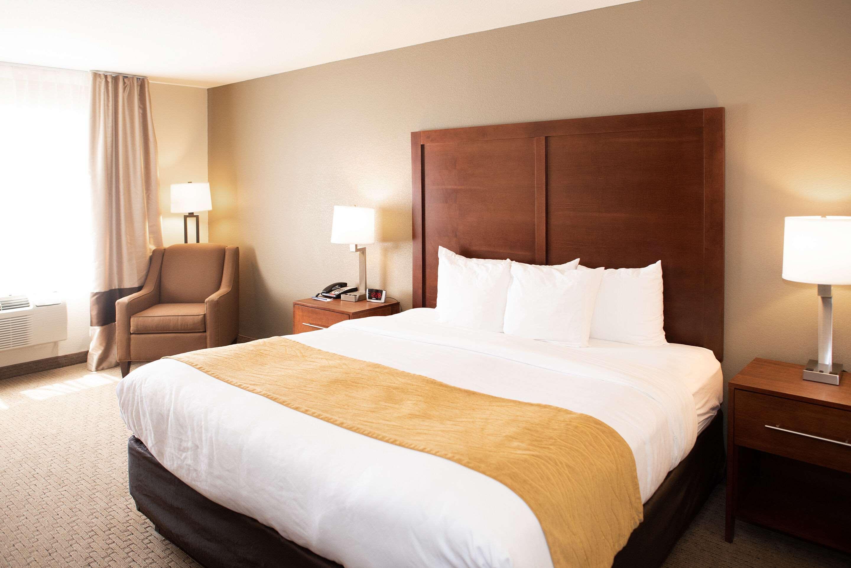 Comfort Inn & Suites Кастер Экстерьер фото