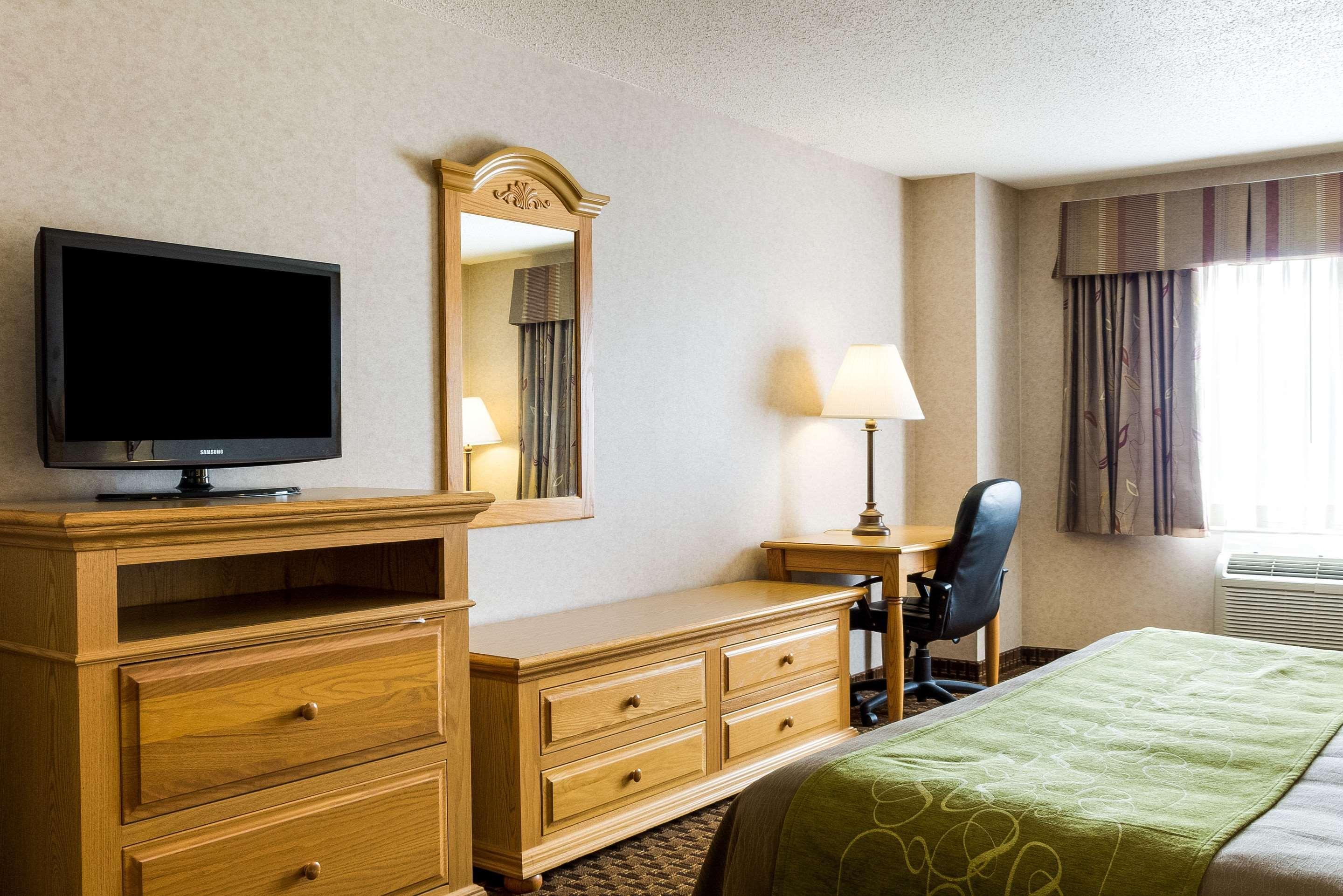 Comfort Inn & Suites Кастер Экстерьер фото