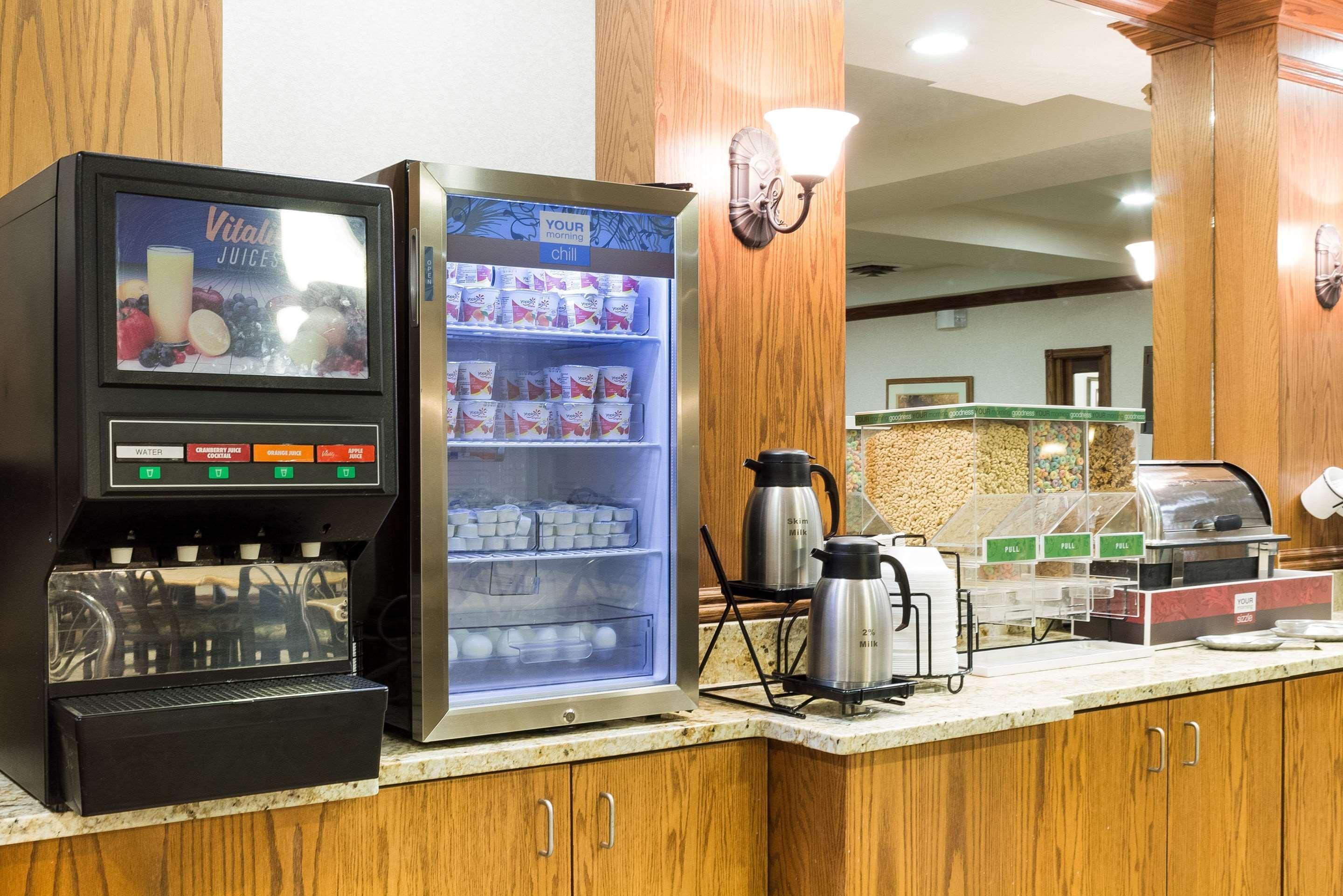 Comfort Inn & Suites Кастер Экстерьер фото